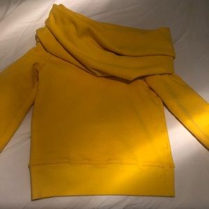 Carbón 38 Sweater color yellow